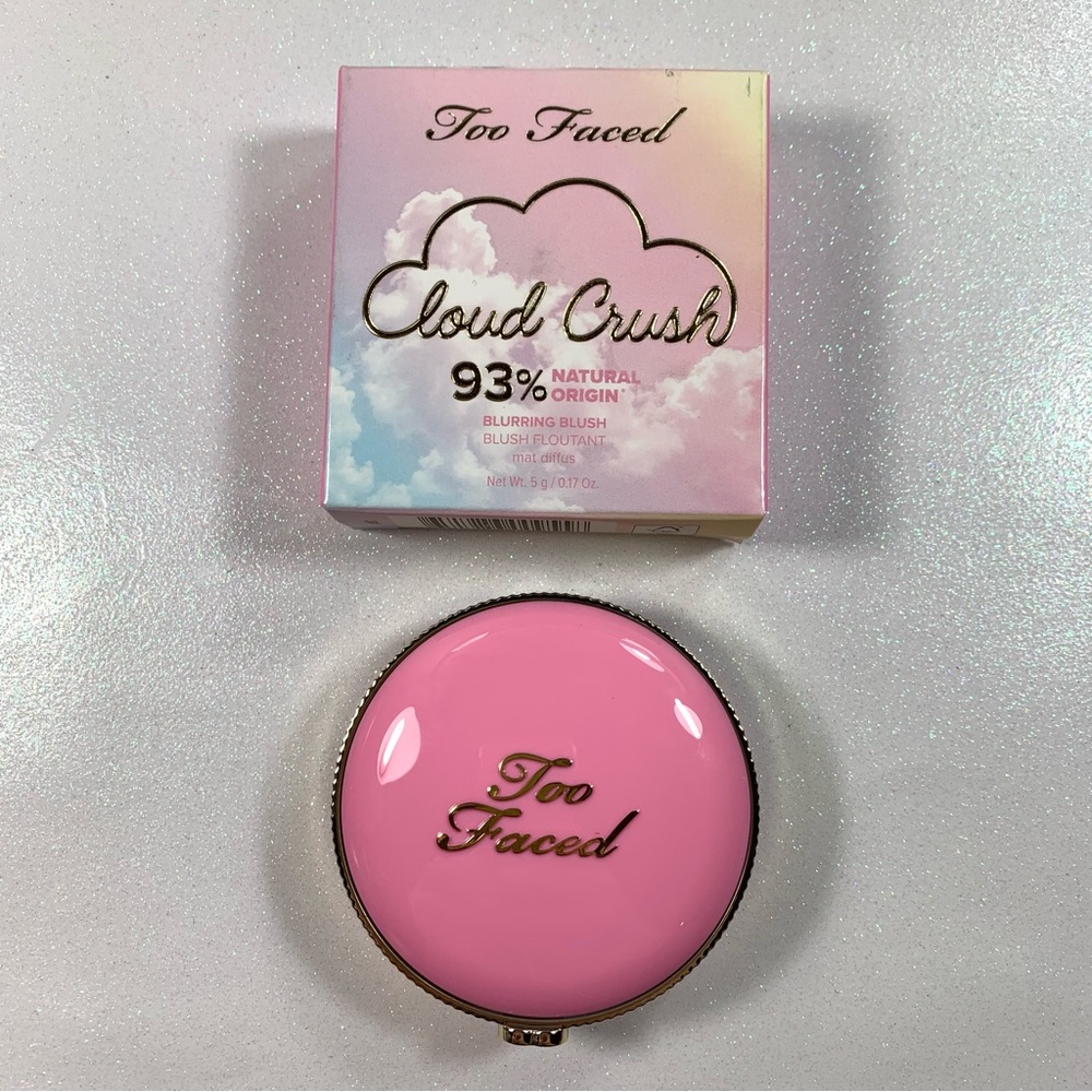 Too Faced Cloud Crush Blush Candy Clouds BNIB - Picture 4 of 5
